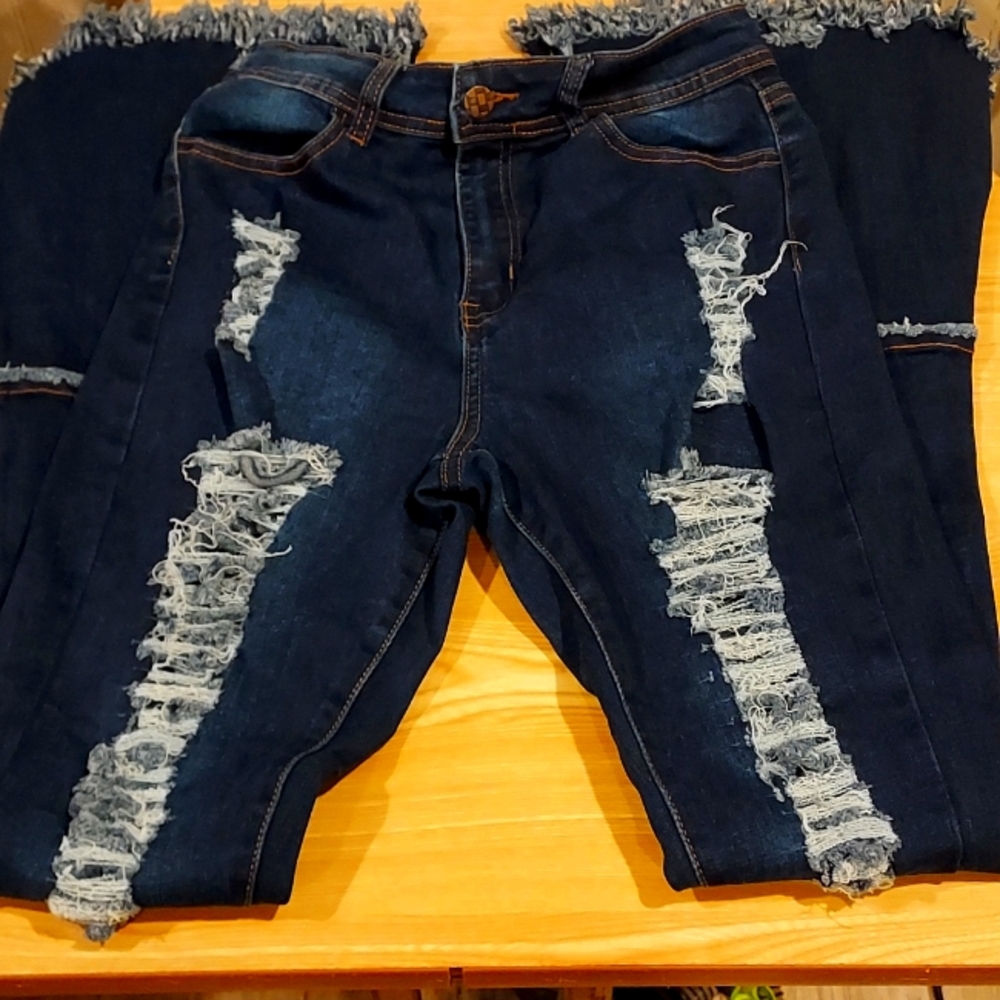 NWOT Women's K.I.M Ripped Hippie Bottom Jeans Size S